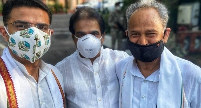 Happy Ending: Gehlot meets Pilot with handshake and smile