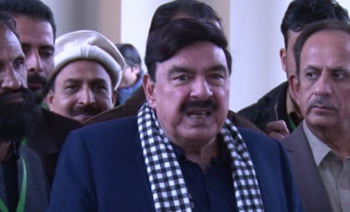 Pak minister threatens India with nuclear war which won’t harm Muslims
