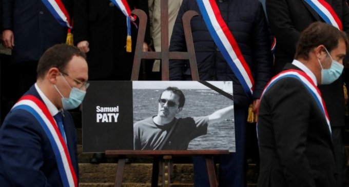 France honours beheaded teacher, govt launches crackdown against radical groups