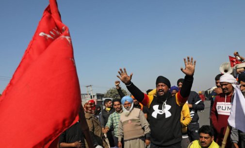 AAP’s welcome banners come up as farmers camp at Burari ground