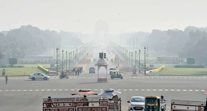 Delhi’s air quality remains ‘very poor’ for third consecutive day