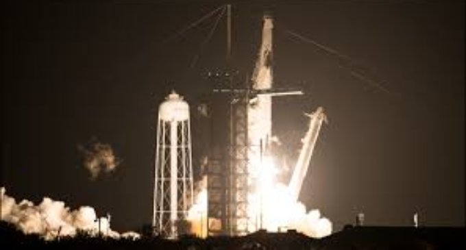 SpaceX rocket with 4 astronauts heads to space station