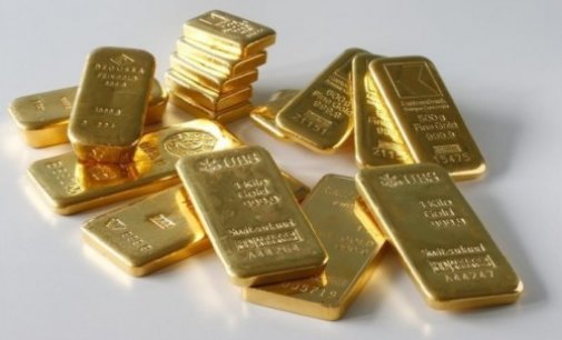 Vaccine hopes push gold below Rs 49,000 per 10 gram