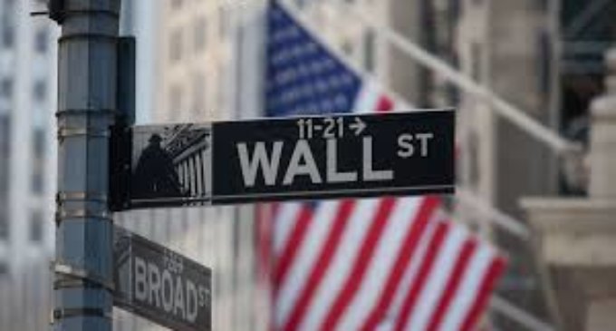 Wall Street’s Dow notches biggest month since 1987 despite weak close on day