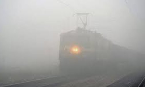 Dense fog shrouds Delhi-NCR, 10 trains delayed due to low visibility