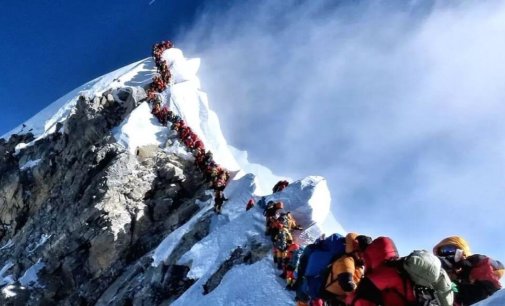 Nepal bans two Indian mountaineers for 10 years