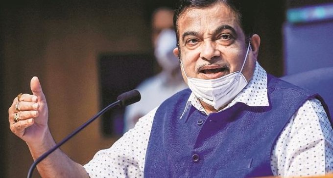 Will make electric vehicles mandatory for officials of my department, says Gadkari