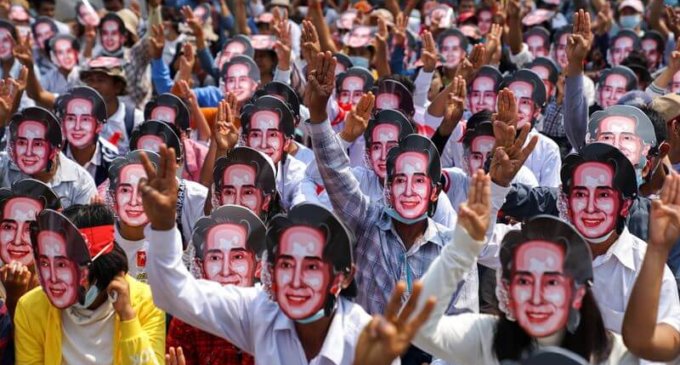 ASEAN ministers prepare for Myanmar talks over escalating violence