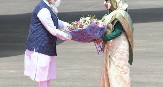 Hasina rolls out red carpet for Modi