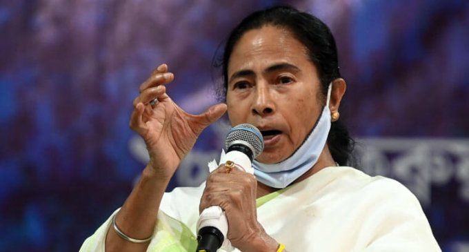 Bengal polls: 31.71% turnout till noon, Mamata cries foul