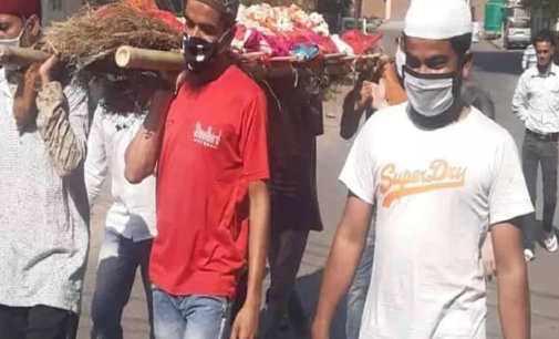 Muslim youths performed last right of Hindu woman