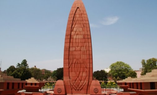 PM Modi pays tributes to Jallianwala Bagh massacre victims