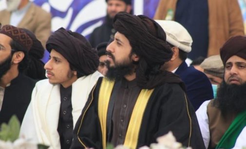 Religious hardliners bring Pak govt to a standstill