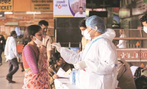 Delhi reports new 12,651 COVID-19 cases, 319 deaths in last 24 hrs, positivity rate drops below 20 pc