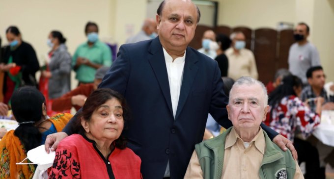 Gujarati Seniors Meet and Honor Dr Kapadia