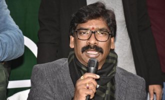 Hemant Soren’s tweet targeting PM Modi draws flak Hemant Soren’s tweet targeting PM Modi draws flak