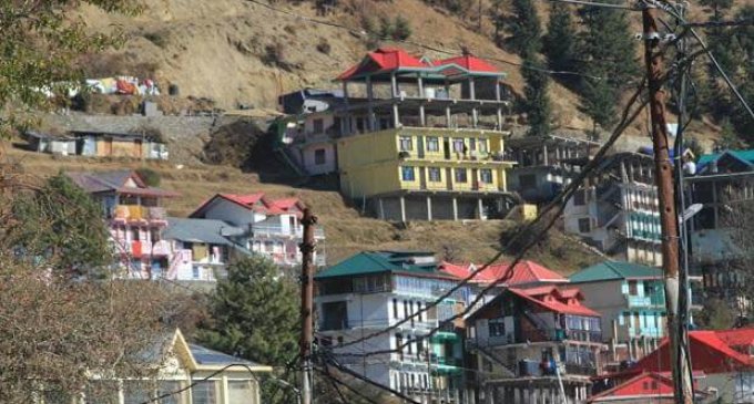 Himachal under 10-day ‘corona curfew’ as infections surge