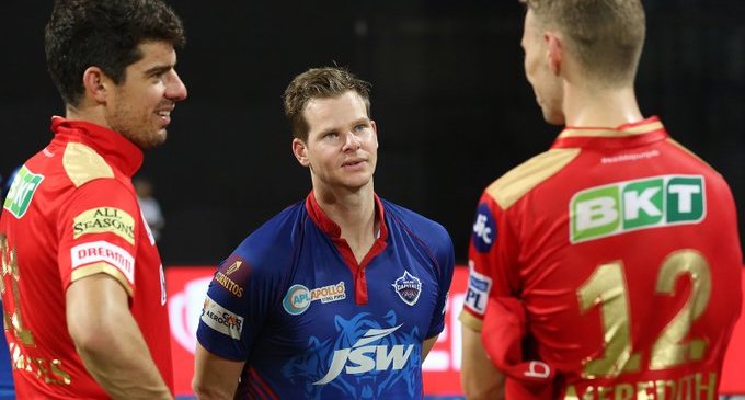 IPL 2021: Australian contingent returns home from Maldives