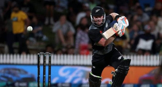 IPL 2021: New Zealand batsman Tim Seifert tests positive for COVID-19, misses charter flight from India