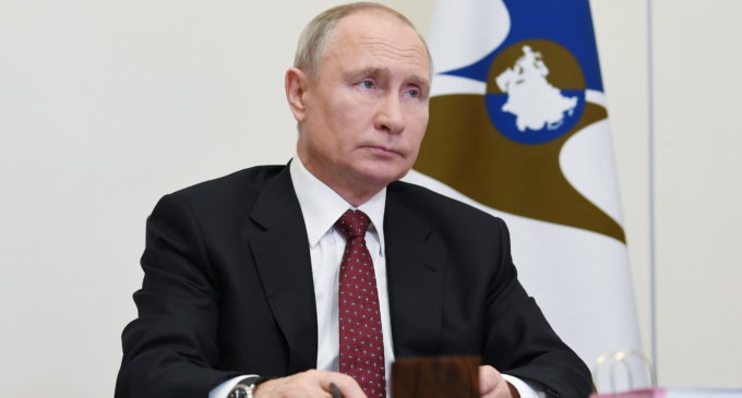 Putin reveals he received Sputnik V jab