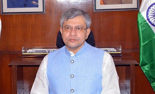 Officials in new rail minister’s office to work in 2 shifts