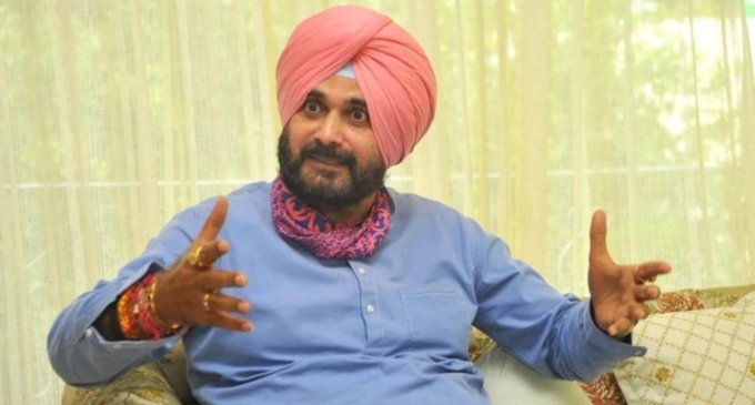 Sidhu mocks Punjab govt, asks to follow AAP’s Delhi electricity model