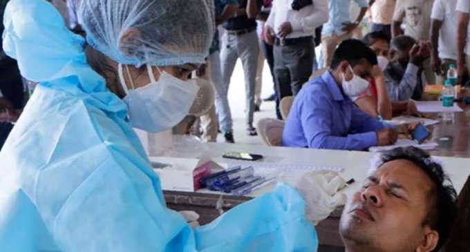 India registers drop in daily COVID-19 cases, reports 35,499 new infections