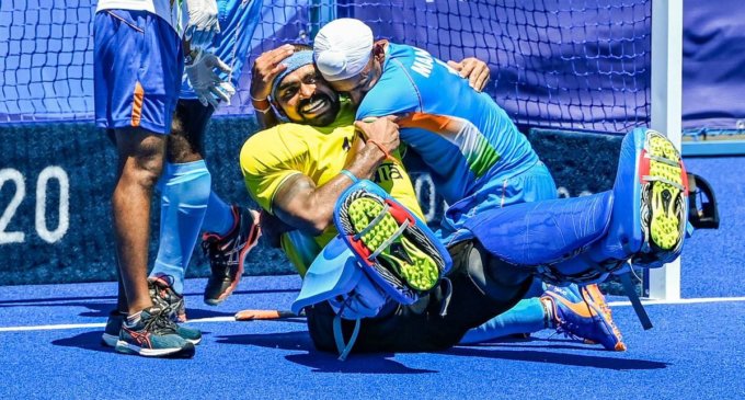 Indian expat in UAE announces Rs 1 cr cash reward for Olympic goalie Sreejesh