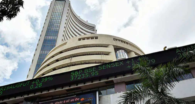 Equity indices in red, RIL slips 2.2 pc