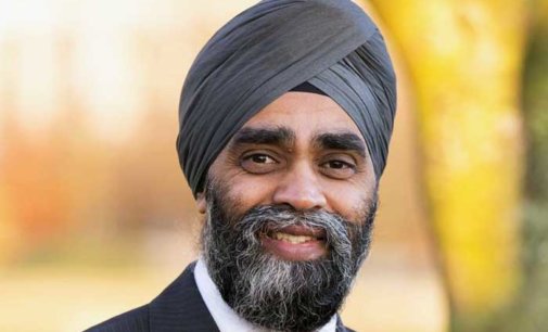 3 ministers among 49 Indo-Canadians in election fray