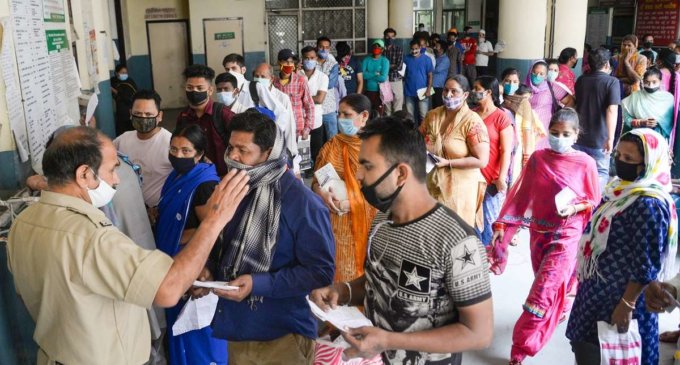 India logs 25,404 new Covid-19 cases in last 24 hours
