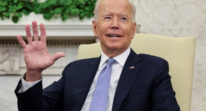 Biden pledges to defend Taiwan if China attacks