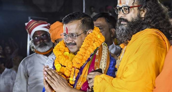 Kejriwal offers prayers at Ram Janmabhoomi in Ayodhya