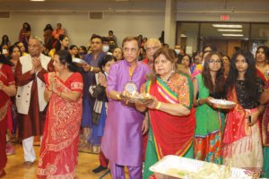 Aarti by Pannaben and devotees