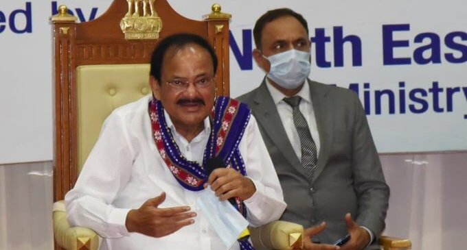Vice President urges people to promote, buy Indian handicrafts and handlooms