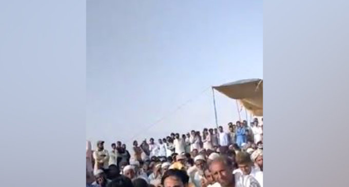 Pakistan: Hundreds of children protest in in support of basic rights