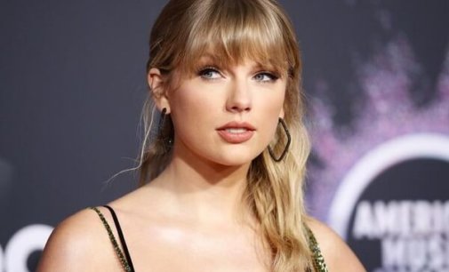 Taylor Swift turns squirrel for Halloween 2021