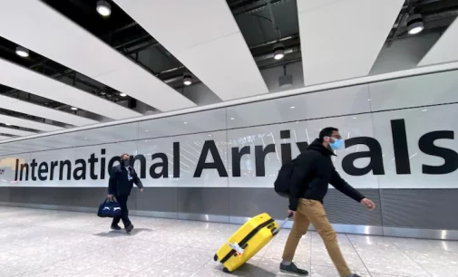 Covid Omicron variant: WHO criticizes travel bans on southern African countries