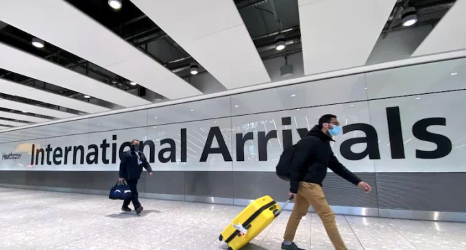 Covid Omicron variant: WHO criticizes travel bans on southern African countries