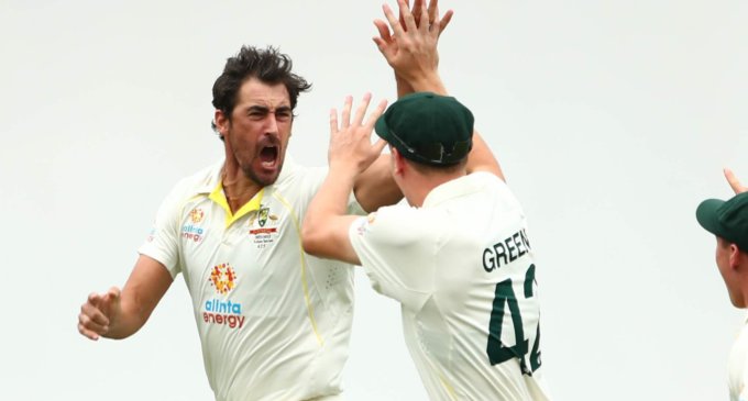 Ashes, 1st Test: Cummins, Starc strike to help Australia gain upper hand (Tea, Day 3)
