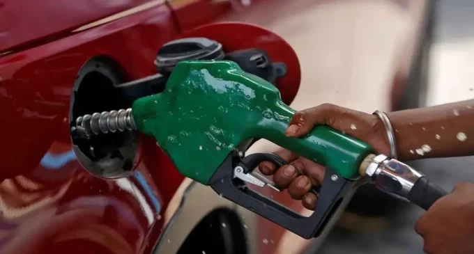 Delhi govt likely to slash VAT on fuel prices today: Sources