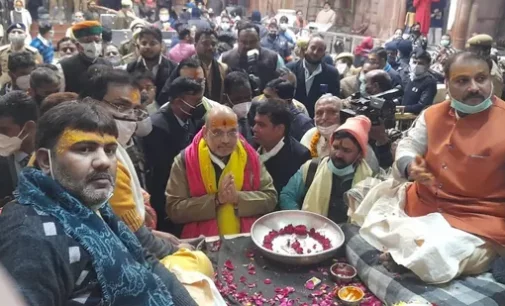 Amit Shah offers prayers at Banke Bihari Temple in UP’s Mathura
