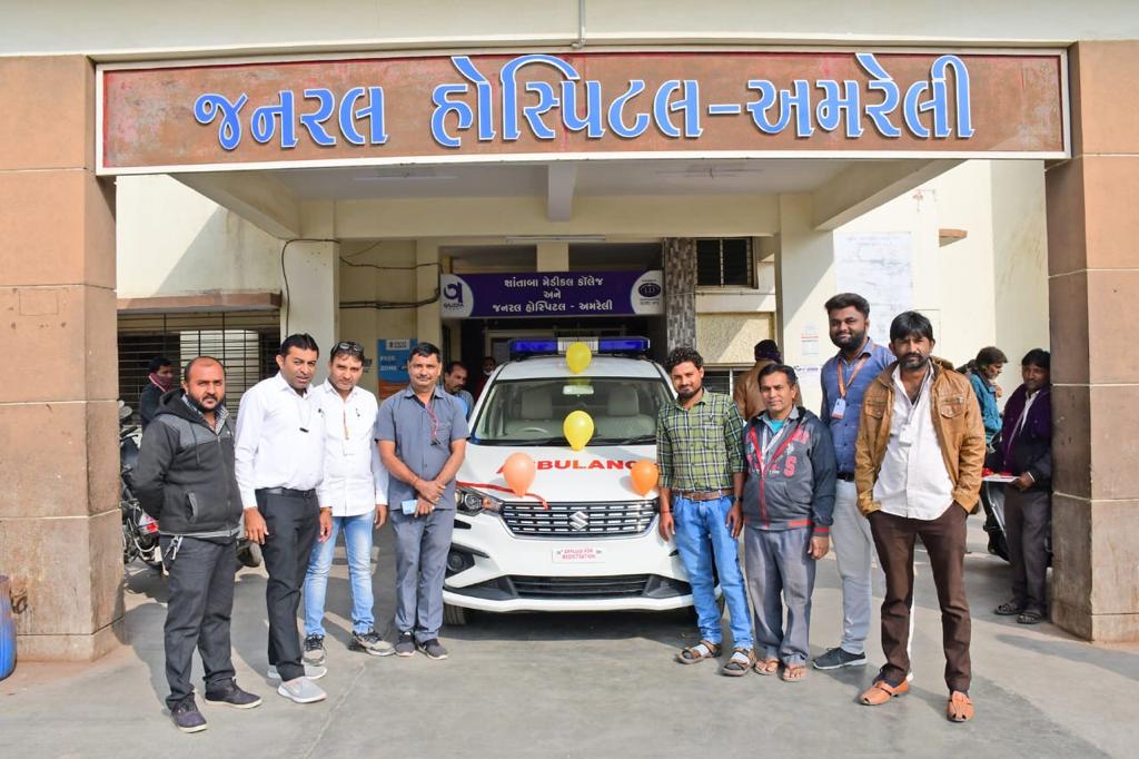 Bhartiya Seniors of Chicago donate ambulance to 'Amreli of Gujarat's educator organized 'Shanta Ba Medical College and Hospital’
