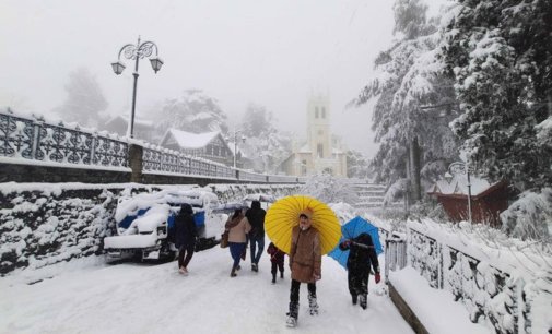 Roads blocked, power, water supply disrupted amid snowfall in Himachal Pradesh