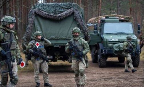 UK dispatches 30 elite troops to Ukraine amid escalation fears