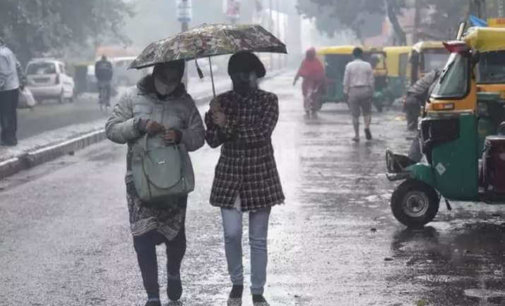 Mercury dips in Delhi as rain, wind return