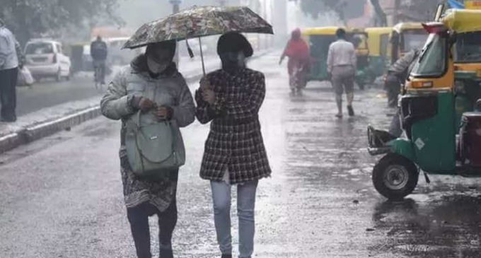 Mercury dips in Delhi as rain, wind return