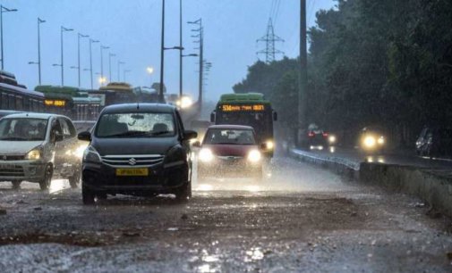 Rain lashes parts of national capital