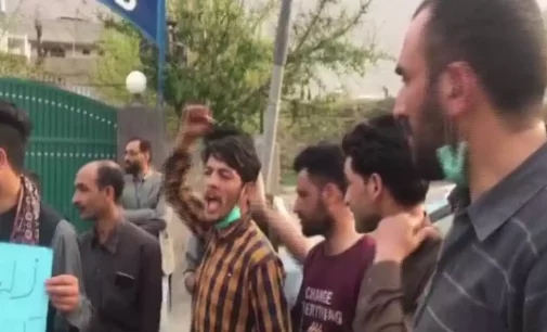 Earthquake victims protest in Gilgit against Pak govt’s apathy