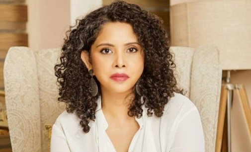 Rana Ayyub stopped at Mumbai Airport while on way to UK